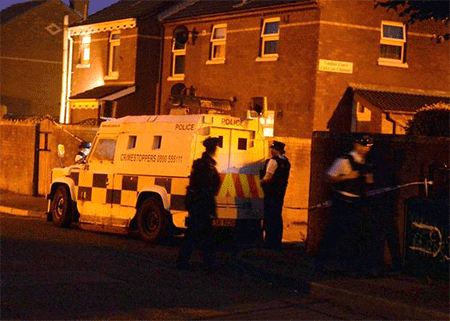 Asesinan a tiros a un ex miembro del IRA en Belfast Asesinan a tiros a un ex miembro del IRA